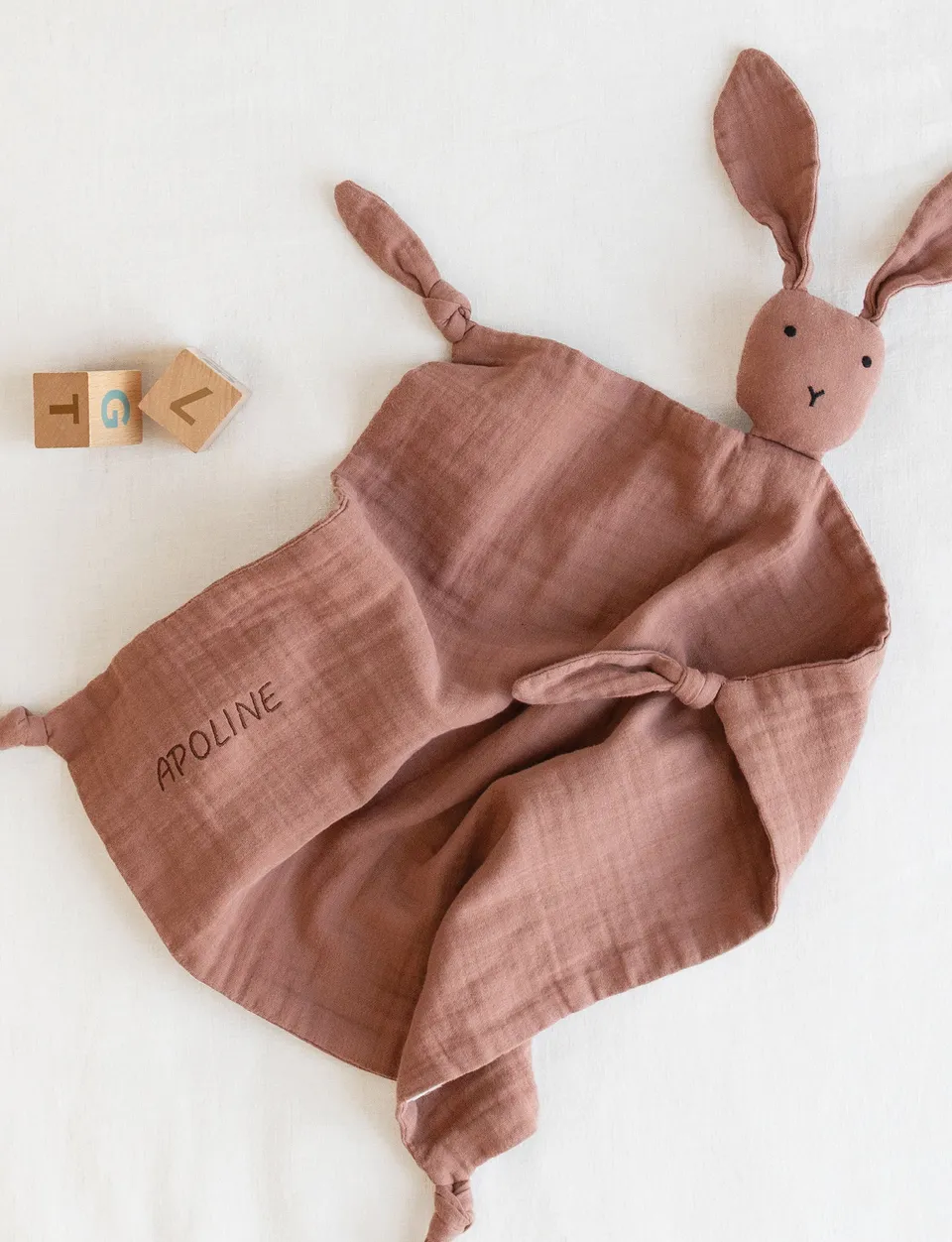 bemini-bunny-moka-doudou-lapin-d-s-la-naissance-avec-attache-t-tine image 1
