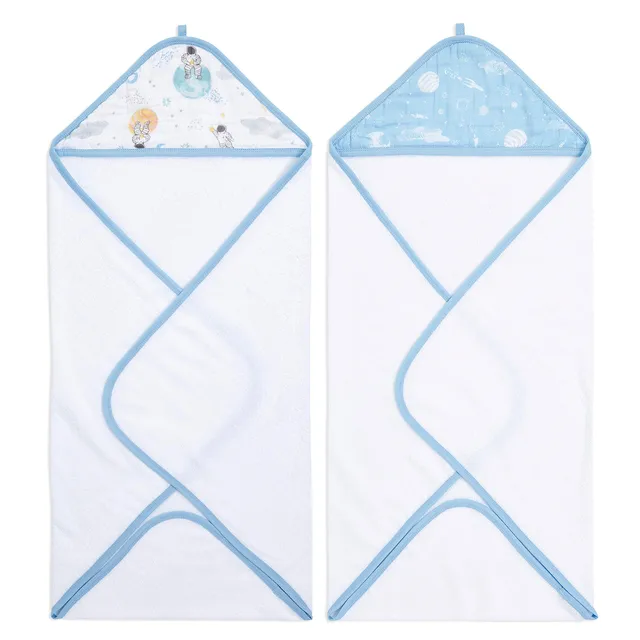 aden-anais-essentials-pack-de-2-capes-de-bain-capuche-ponge-100-coton-space-expl image 1