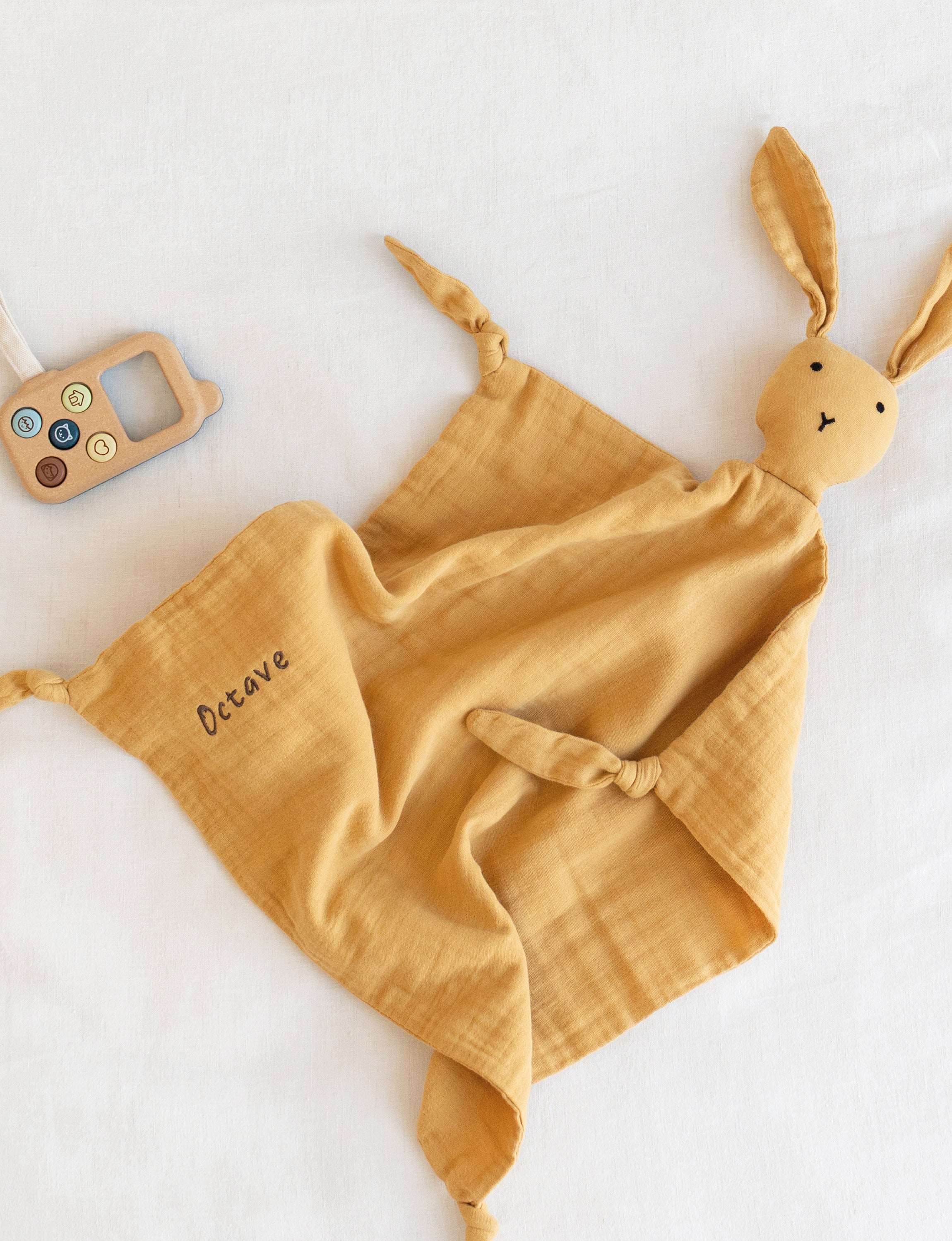 bemini-bunny-ocre-doudou-lapin-ultra-c-lin-avec-attache-t-tine-d-s-la-naissance image 3