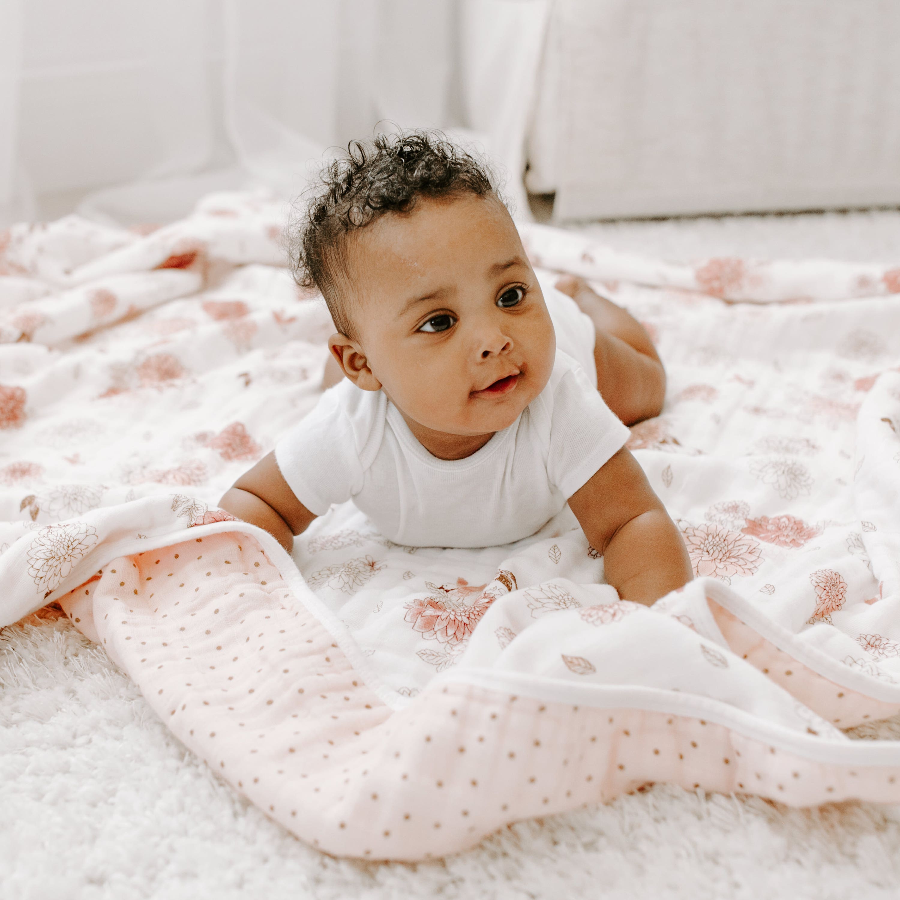 aden-anais-boutique-cotton-muslin-dream-blanket-oversized-grande-couverture-b-b- image 2