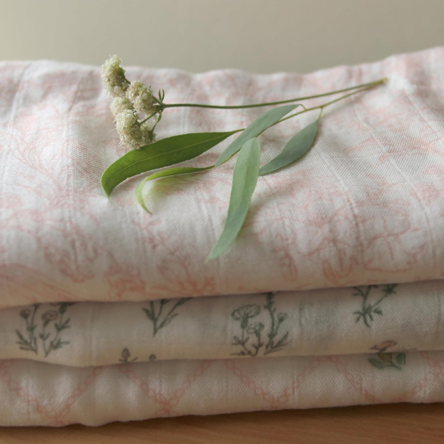 aden-anais-lot-de-3-couvertures-d-emmaillotage-mousseline-120x120-cm-motifs-flor image 4