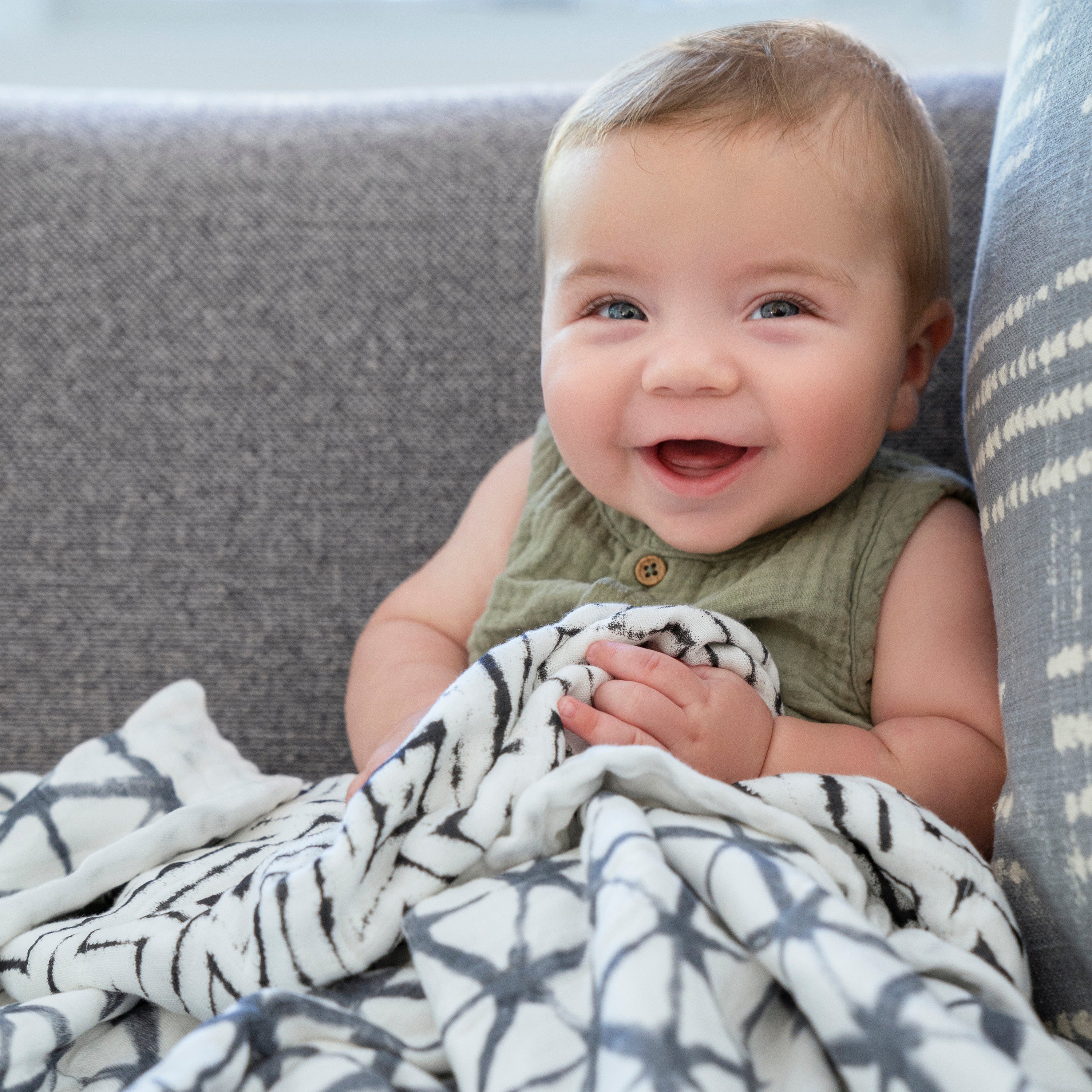 aden-anais-boutique-silky-soft-swaddle-3-pack-langes-emmaillotage-viscose-de-bam image 2