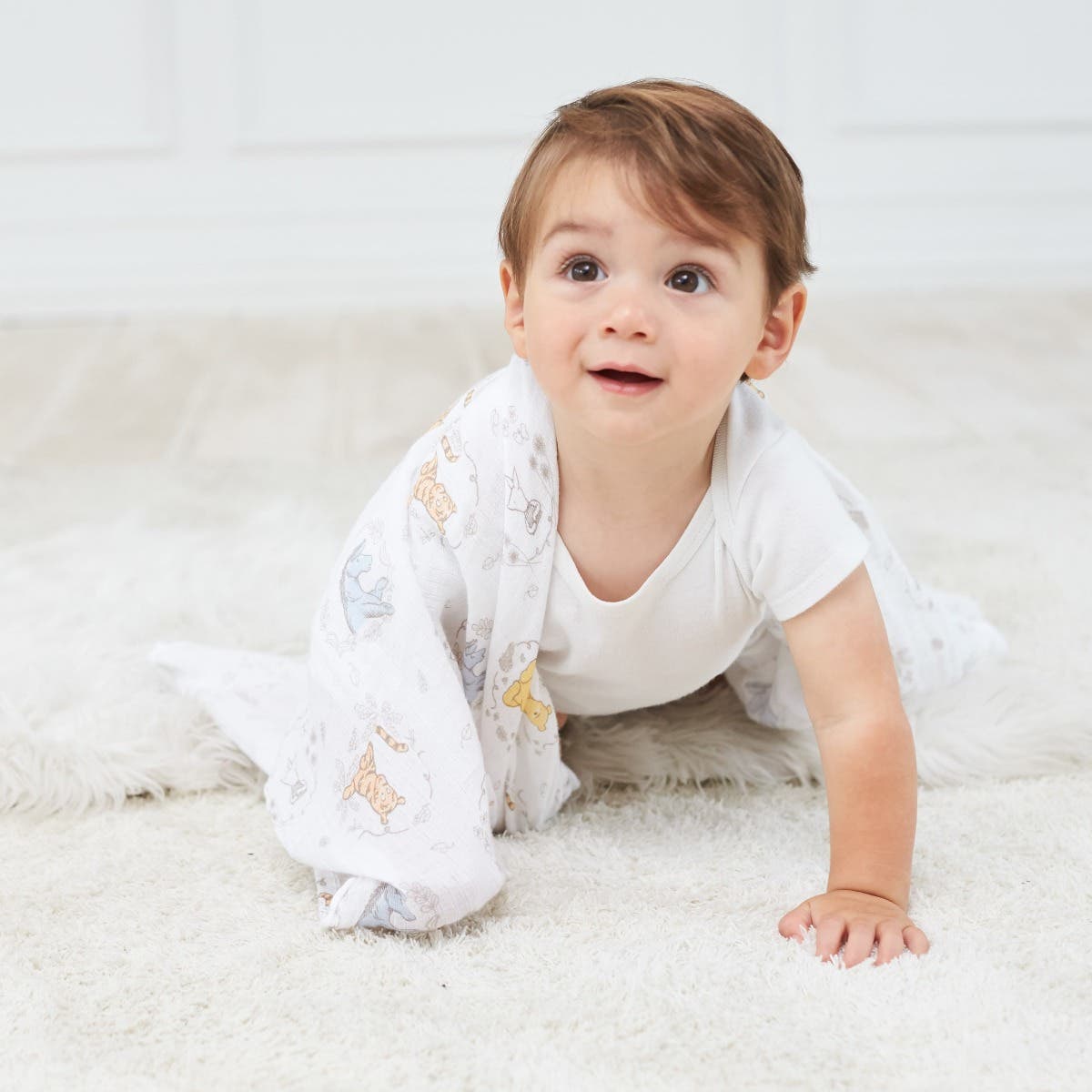 aden-anais-essentials-cotton-muslin-swaddle-blanket-4-pack-disney-winnie-the-poo image 3